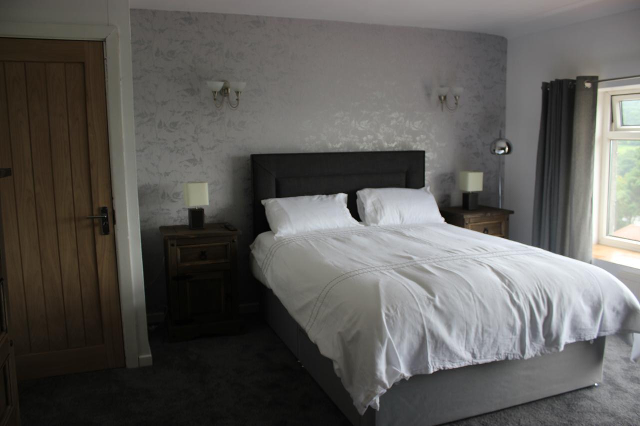 The New Lodge Pontardawe Exteriör bild